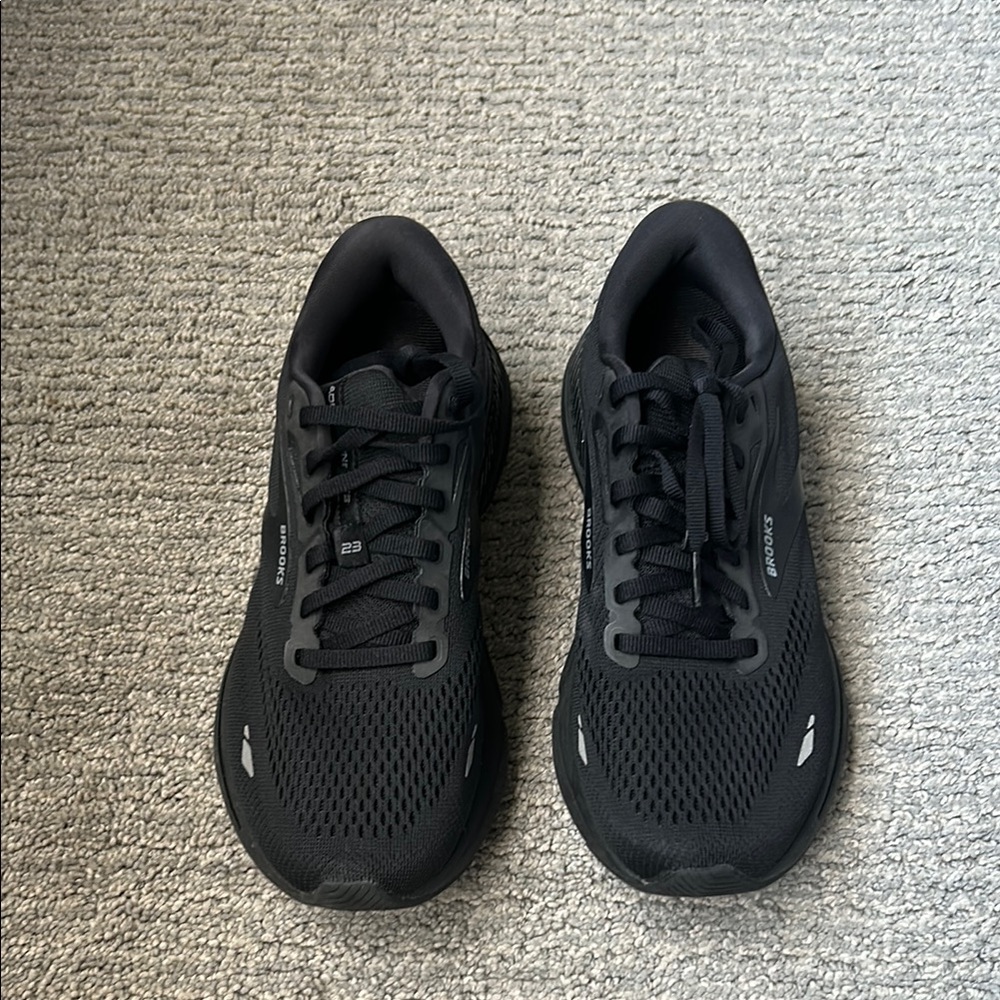 Brooks Women’s Adrenaline GTS 23 Supportive Running